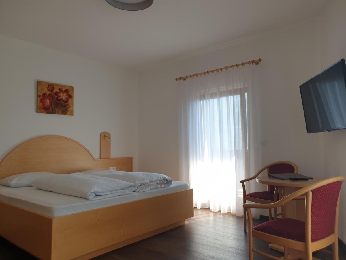 Hotel Garni Herz Tirolo Eksteriør billede