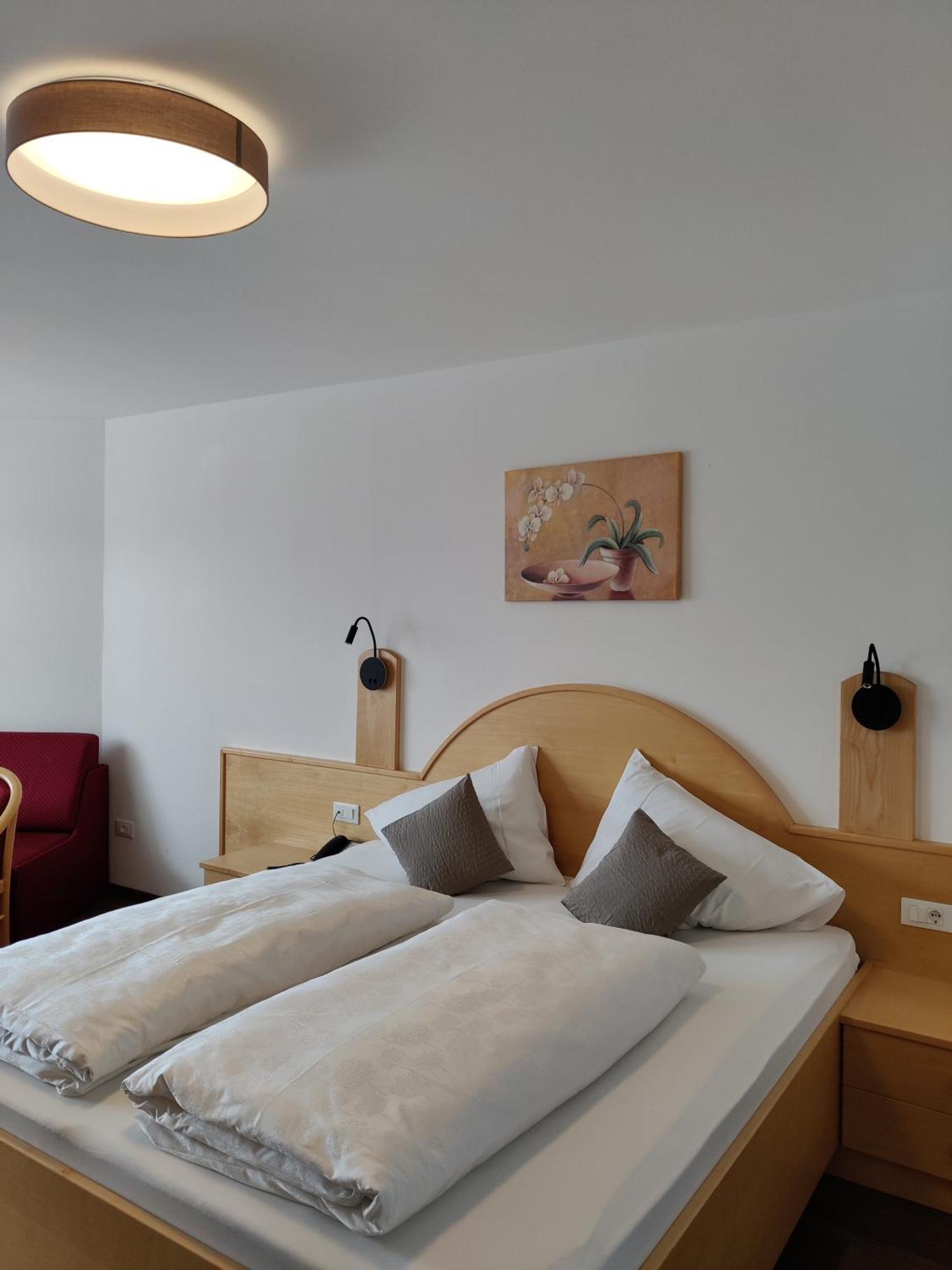 Hotel Garni Herz Tirolo Værelse billede