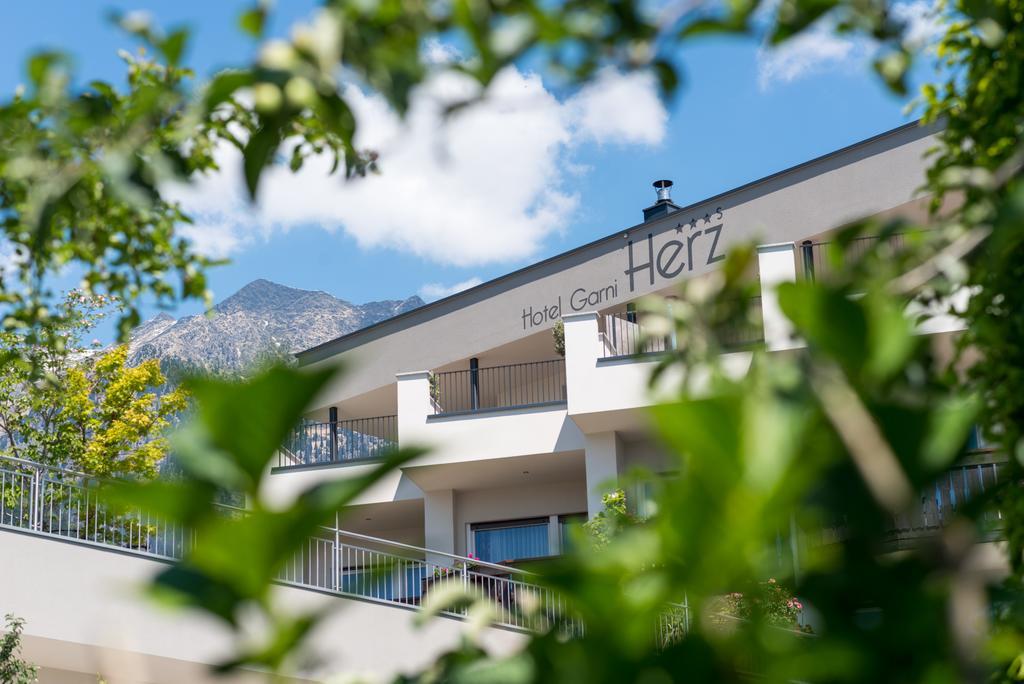 Hotel Garni Herz Tirolo Eksteriør billede