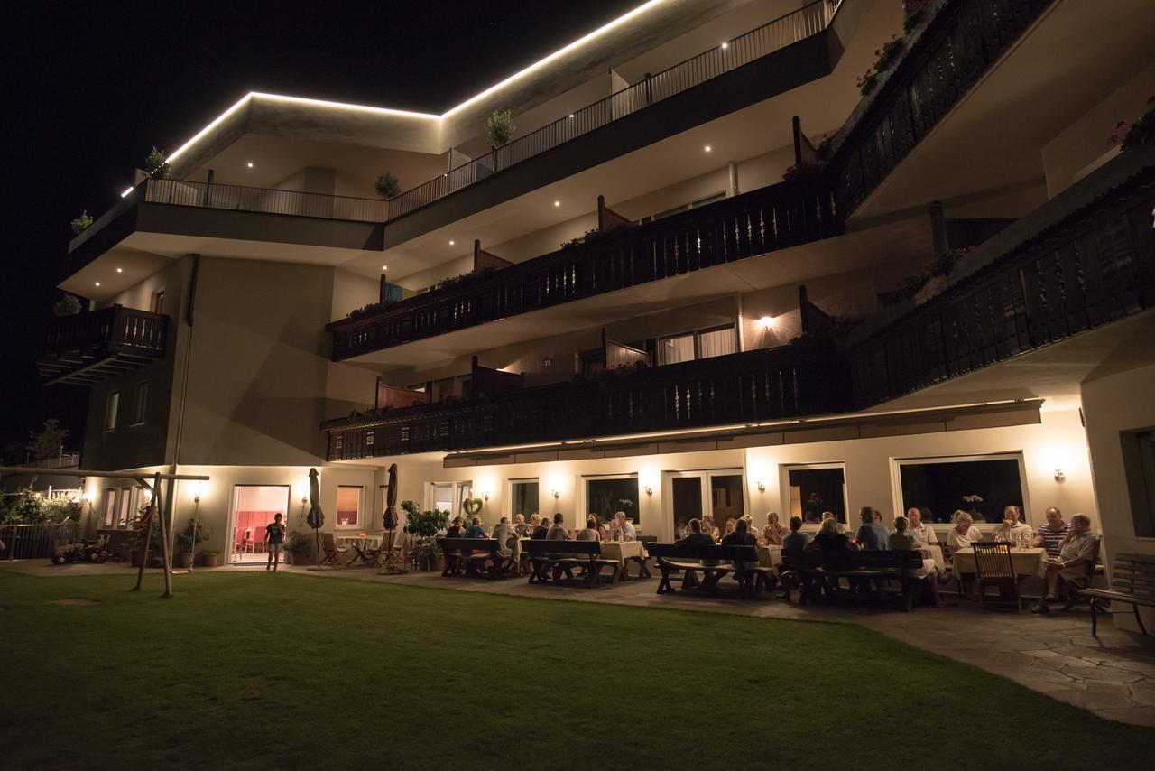 Hotel Garni Herz Tirolo Eksteriør billede